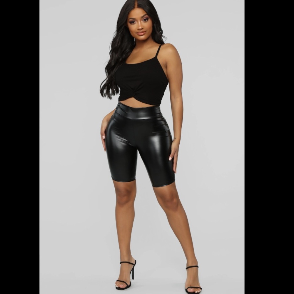Not Your Ordinary Ruched Biker Shorts - S